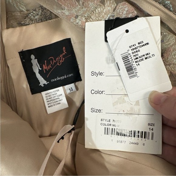 NWT $798 Mac Duggal [ 14 ] Floral Embroidered Long Sleeve Trumpet Gown Nude Q624 - Picture 5 of 16